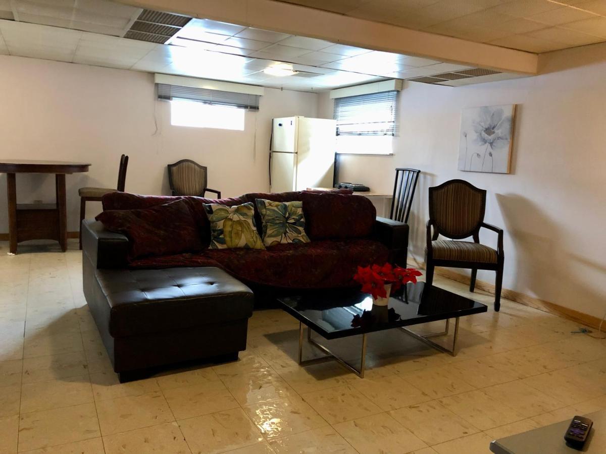 Two Level, Walkout Basement Apartment With Free Wifi And Free Parking Μάρκχαμ Εξωτερικό φωτογραφία